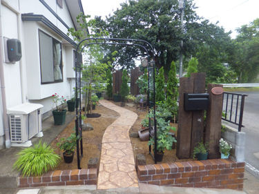 画像：ガーデンデザイン・大柳庭苑の庭・外構リフォーム事例　登米市